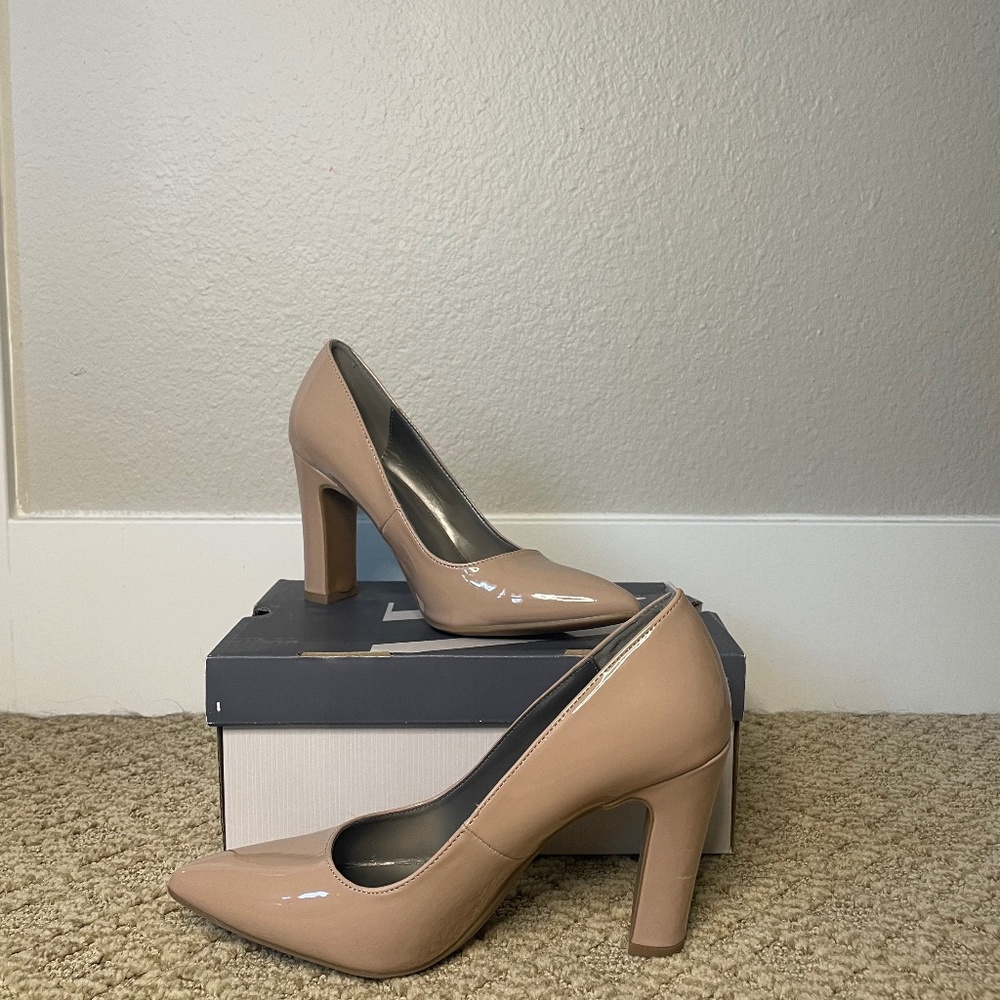 Worthington Nougat Patent Leather heels